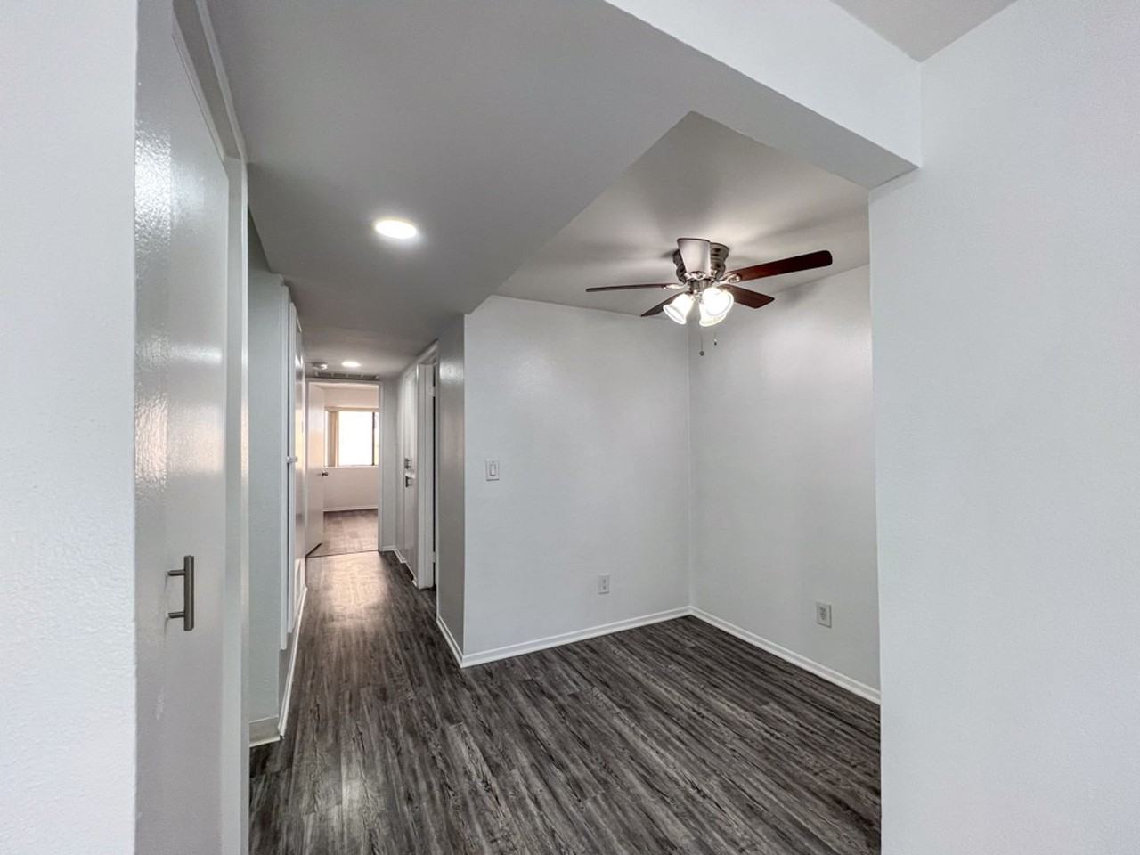5104 Sepulveda Blvd - Photo 7 of 26
