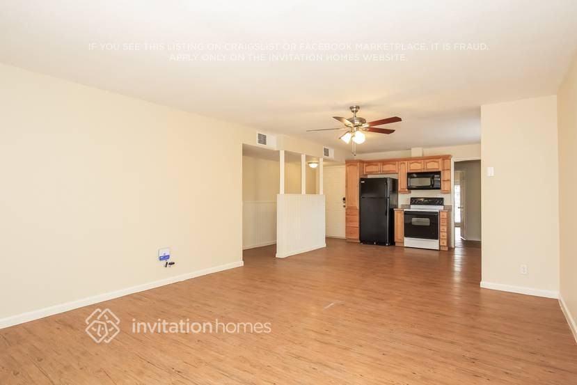 8615 N 36th Ave - Photo 6 of 23