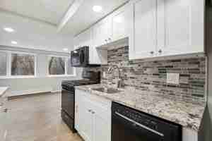 featured image of 1033 Bluff Ave E