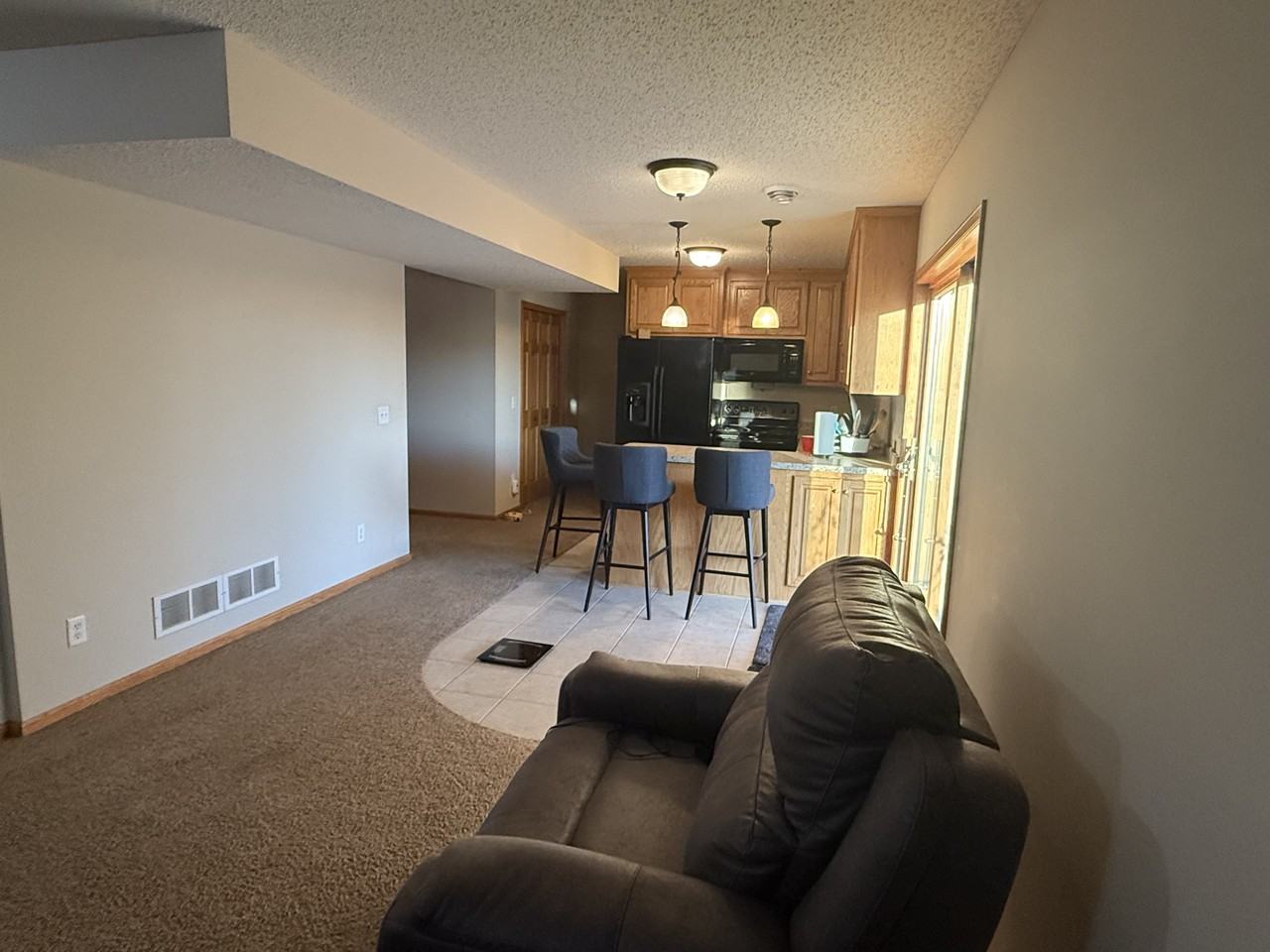 475 Moers Cir - Photo 3 of 10