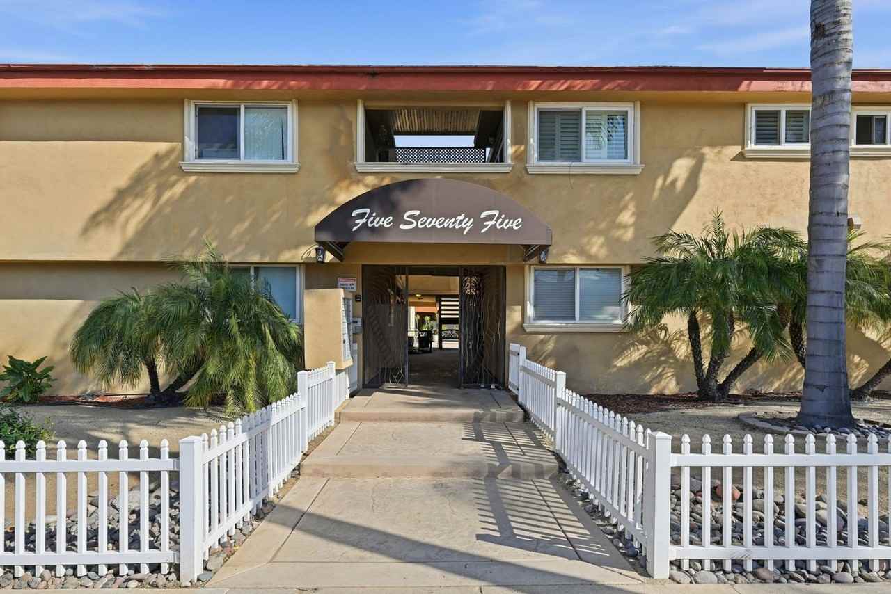 575 7th St #206 - Photo 4 of 43