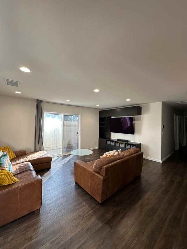 7775 Camino Glorita - Photo 7 of 35