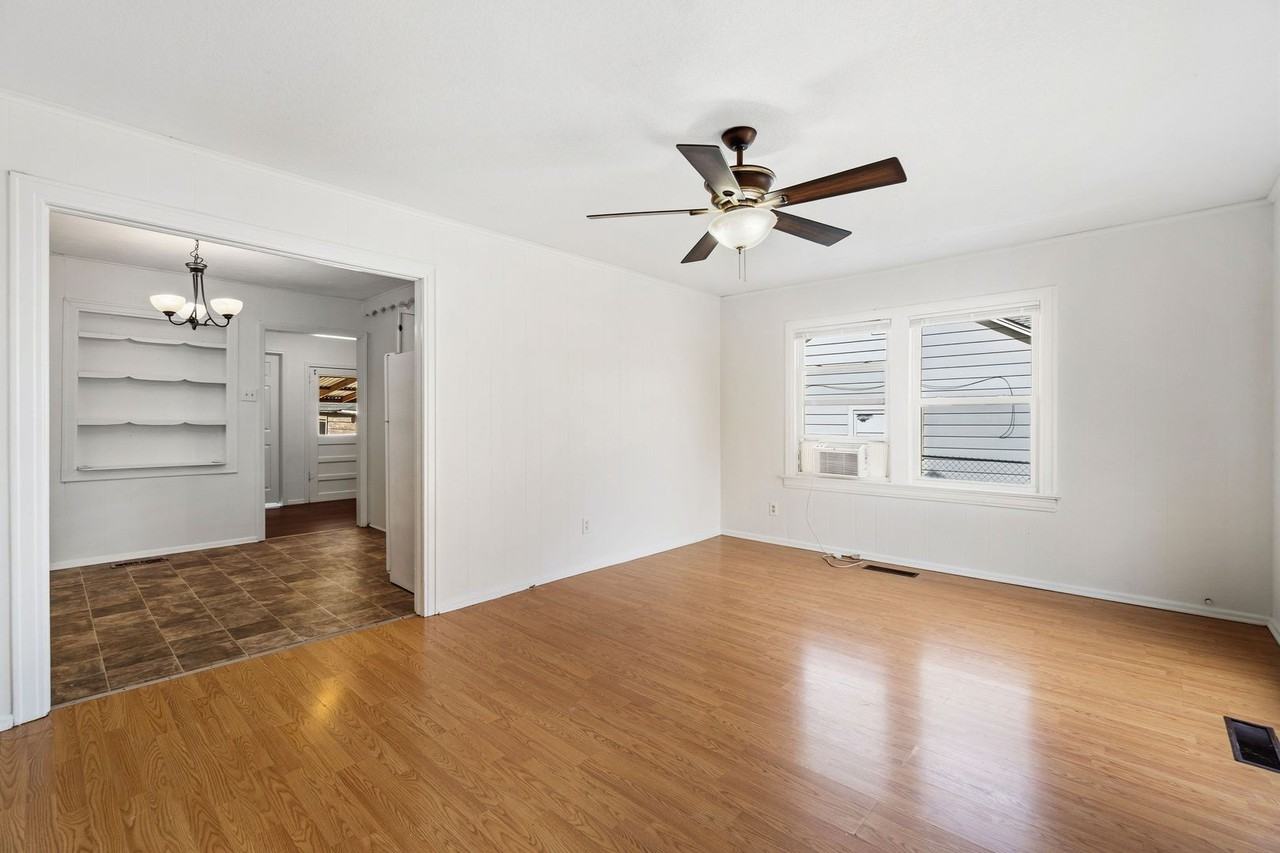 1511 N 39th St - Photo 3 of 25