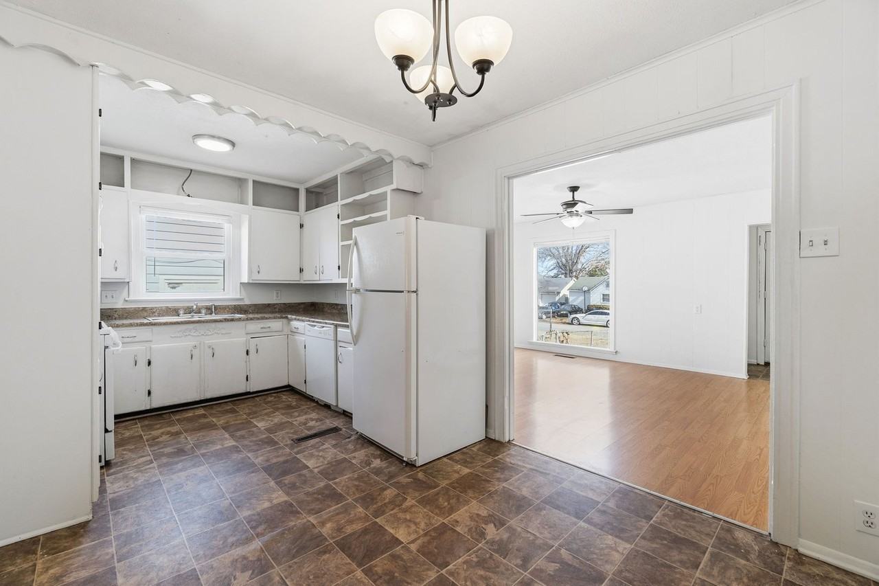 1511 N 39th St - Photo 6 of 25