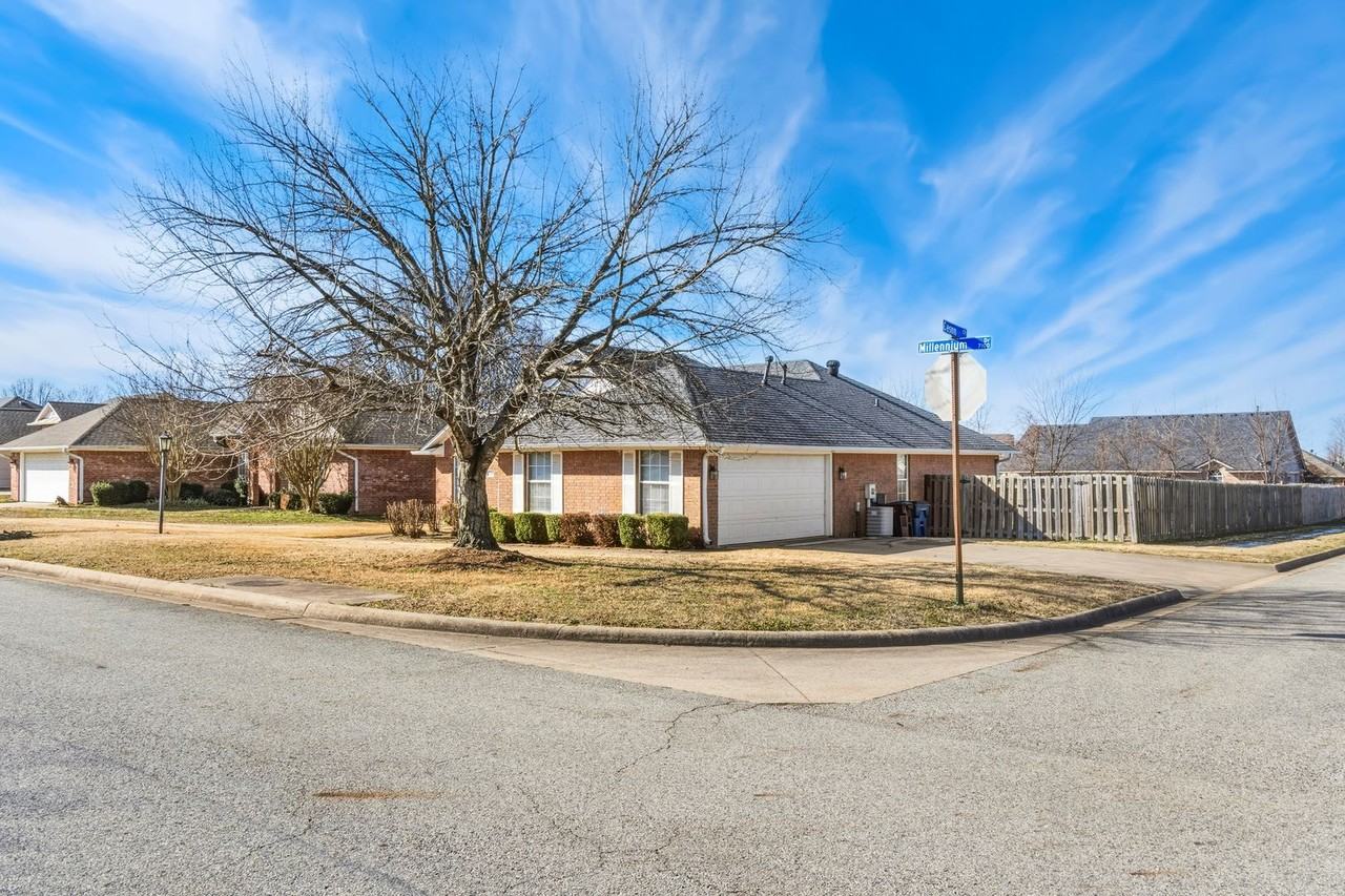 7100 Millennium Dr - Photo 2 of 30