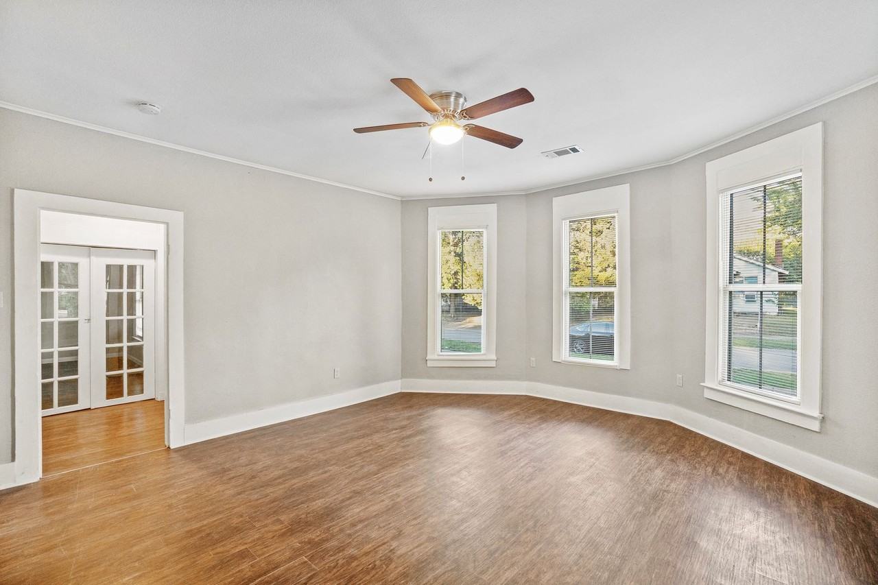 616 S 19th St - Photo 5 of 26