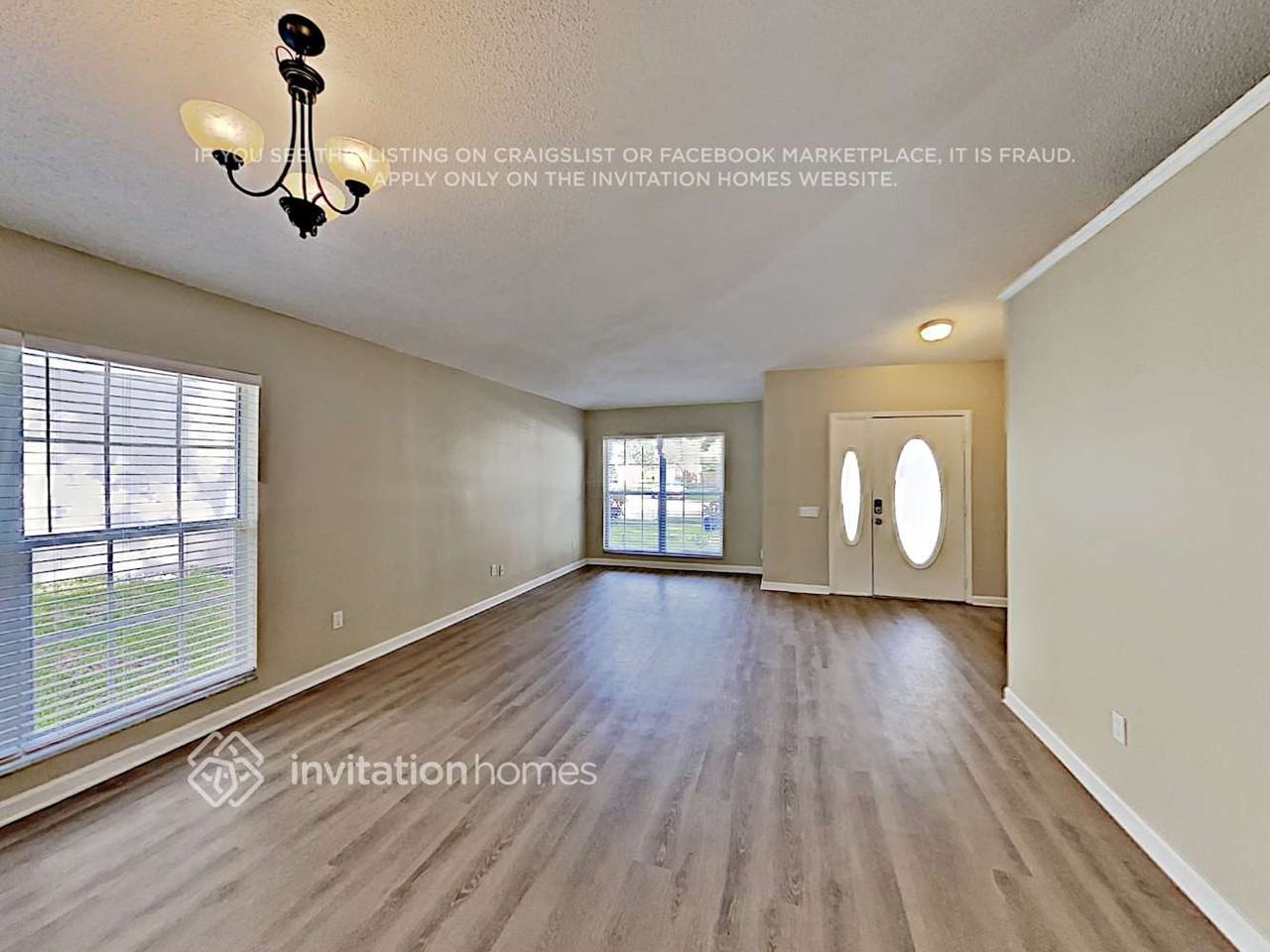 896 Garden Glen Loop - Photo 3 of 19