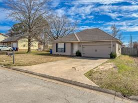 700 Cedar Ln - Photo 1 of 1