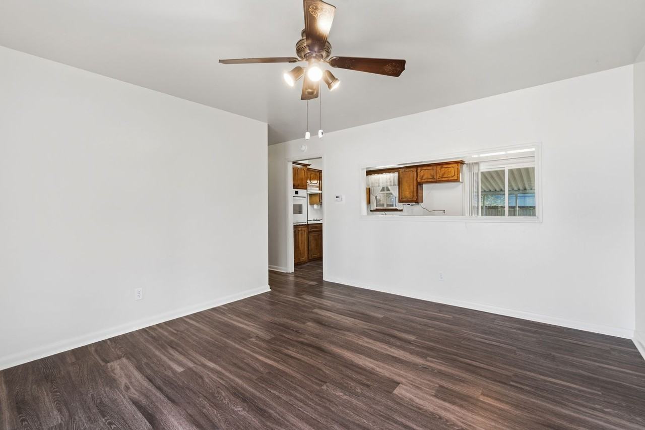 1606 Savannah Dr - Photo 5 of 23