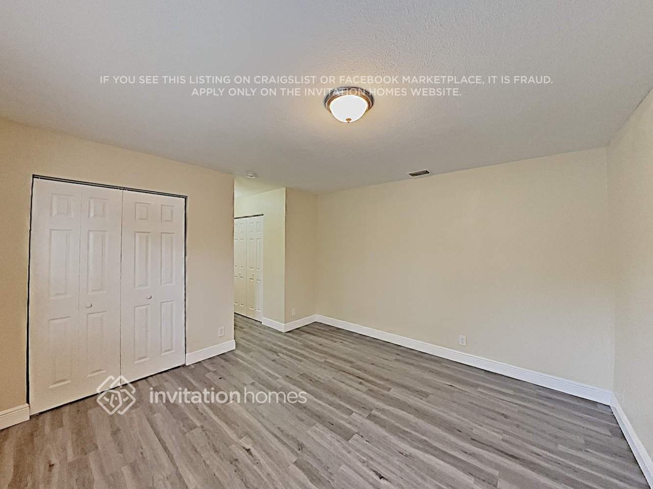 4582 Carthage Cir N - Photo 7 of 11