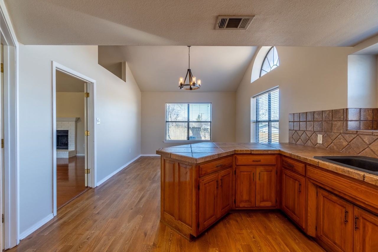 1505 N 9th St - Photo 6 of 21