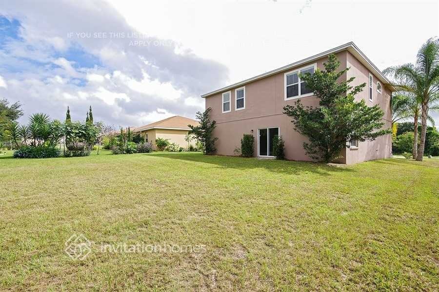 1423 Merrimack Ln - Photo 5 of 6