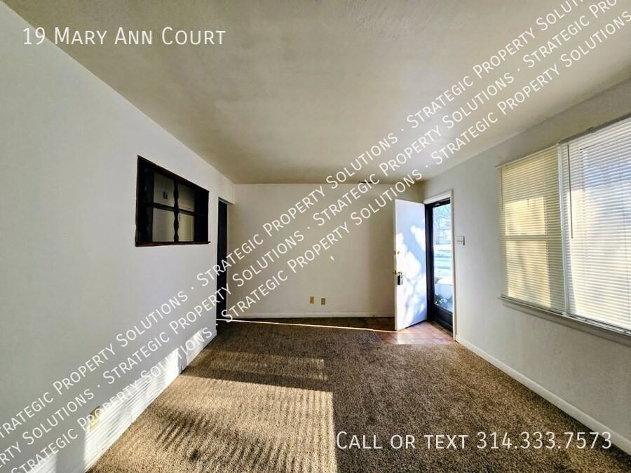 19 Mary Ann Ct - Photo 4 of 9