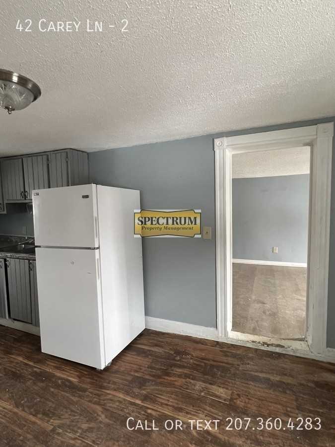 42 Carey Ln #2 - Photo 3 of 15