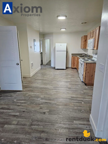 1942 Brock Dr #4 - Photo 5 of 15