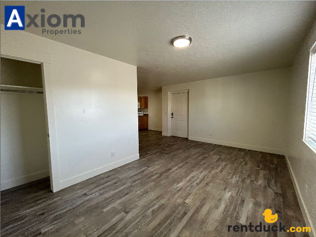 1942 Brock Dr #4 - Photo 7 of 15