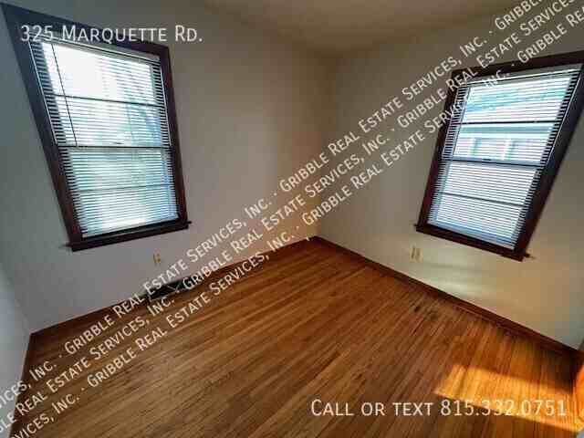 325 Marquette Rd - Photo 7 of 9