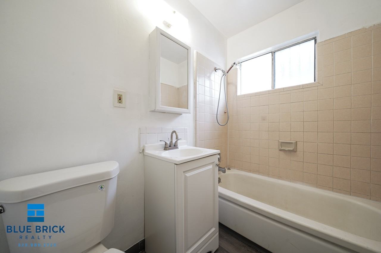 2430 Folsom St #9A - Photo 6 of 17