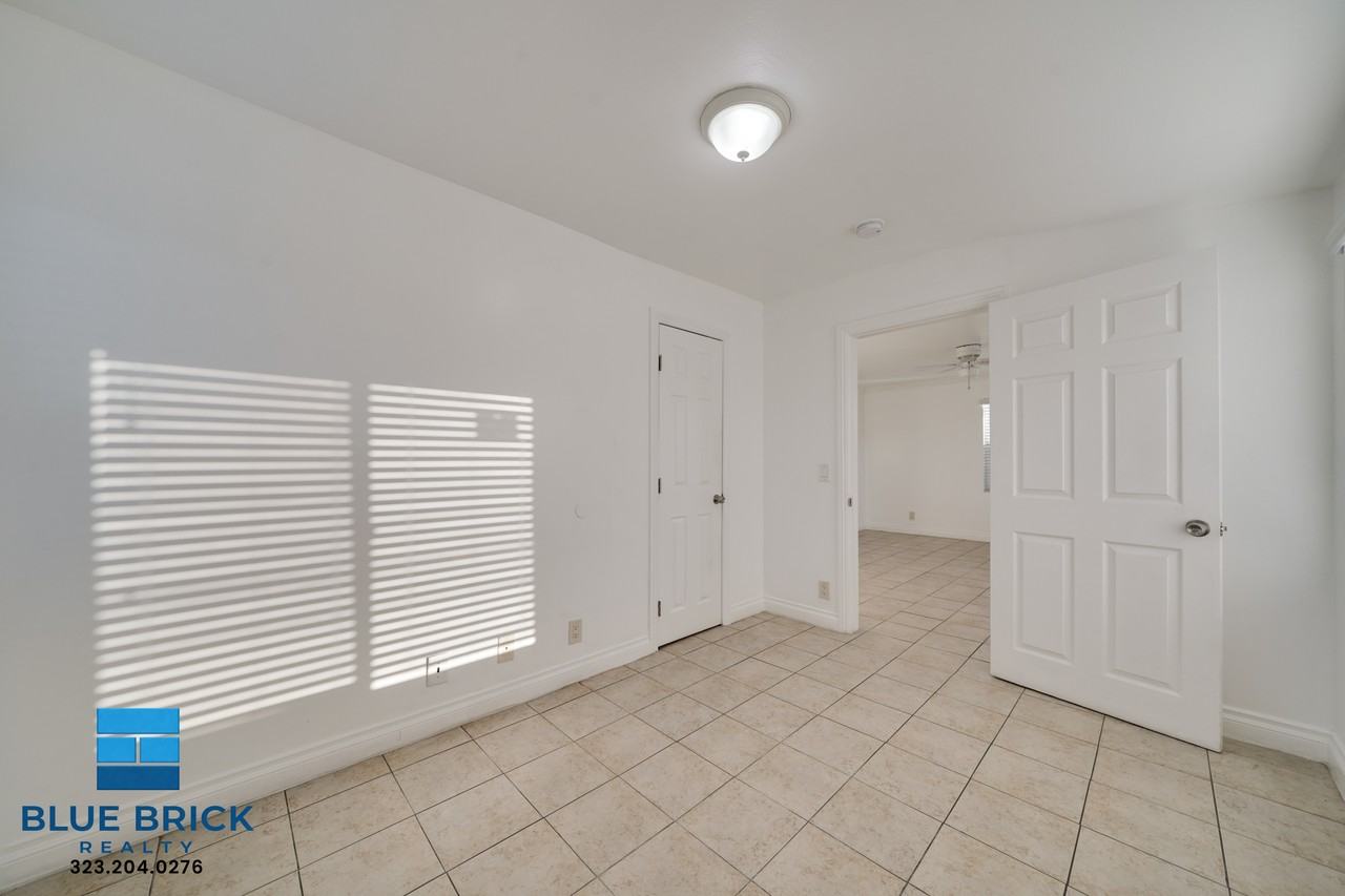 1719 W 35th Pl #4 - Photo 7 of 18