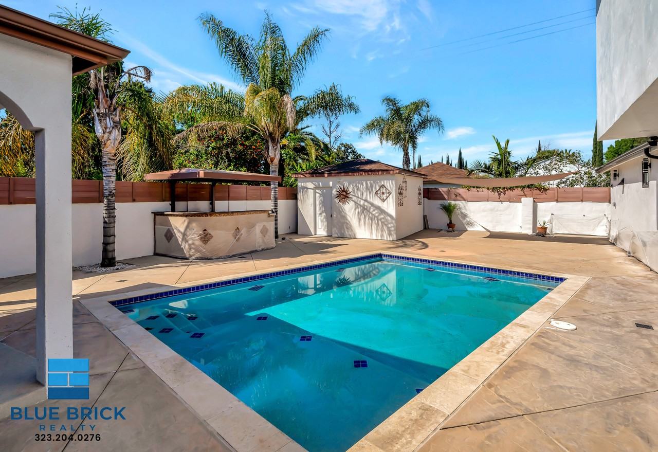 5843 Vanalden Ave - Photo 2 of 19