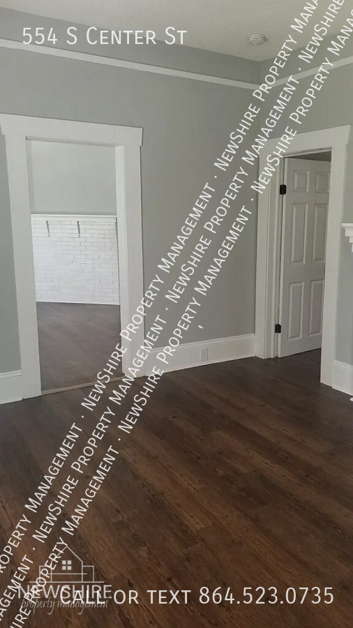 554 S Center St - Photo 2 of 18