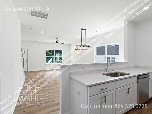 15 Jamison St #A - Photo 4 of 10