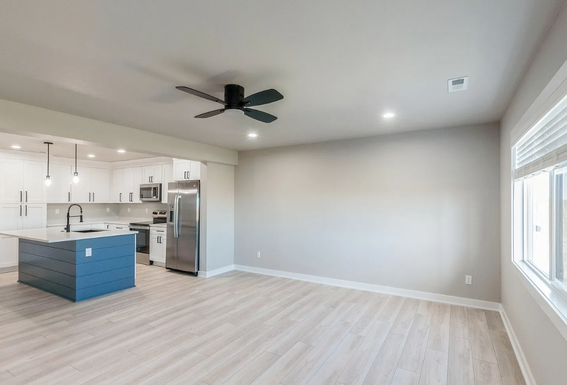 14426 Springbrook Trl #0 - Photo 5 of 16