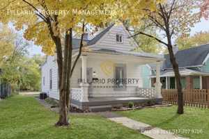 featured image of 33 S Addison St