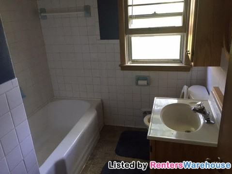 2327 17th Ave Nw - Photo 6 of 7