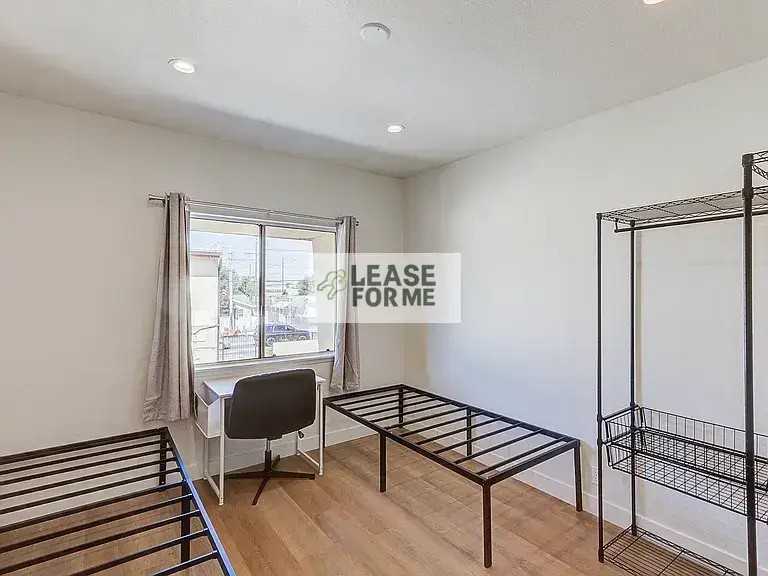 1281 W 38th St #38th - Photo 2 of 5