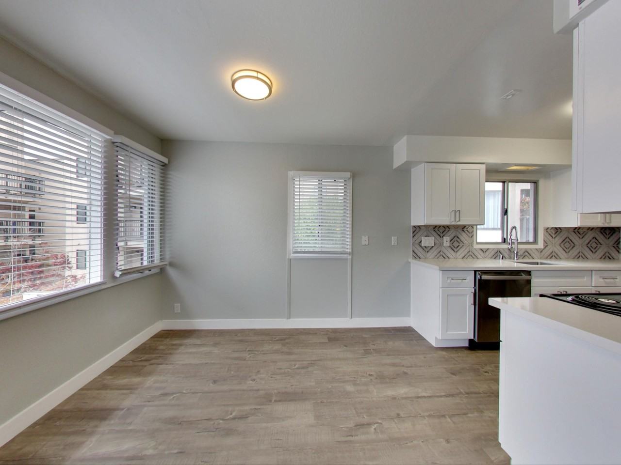 311 Lester Ave #12 - Photo 5 of 28