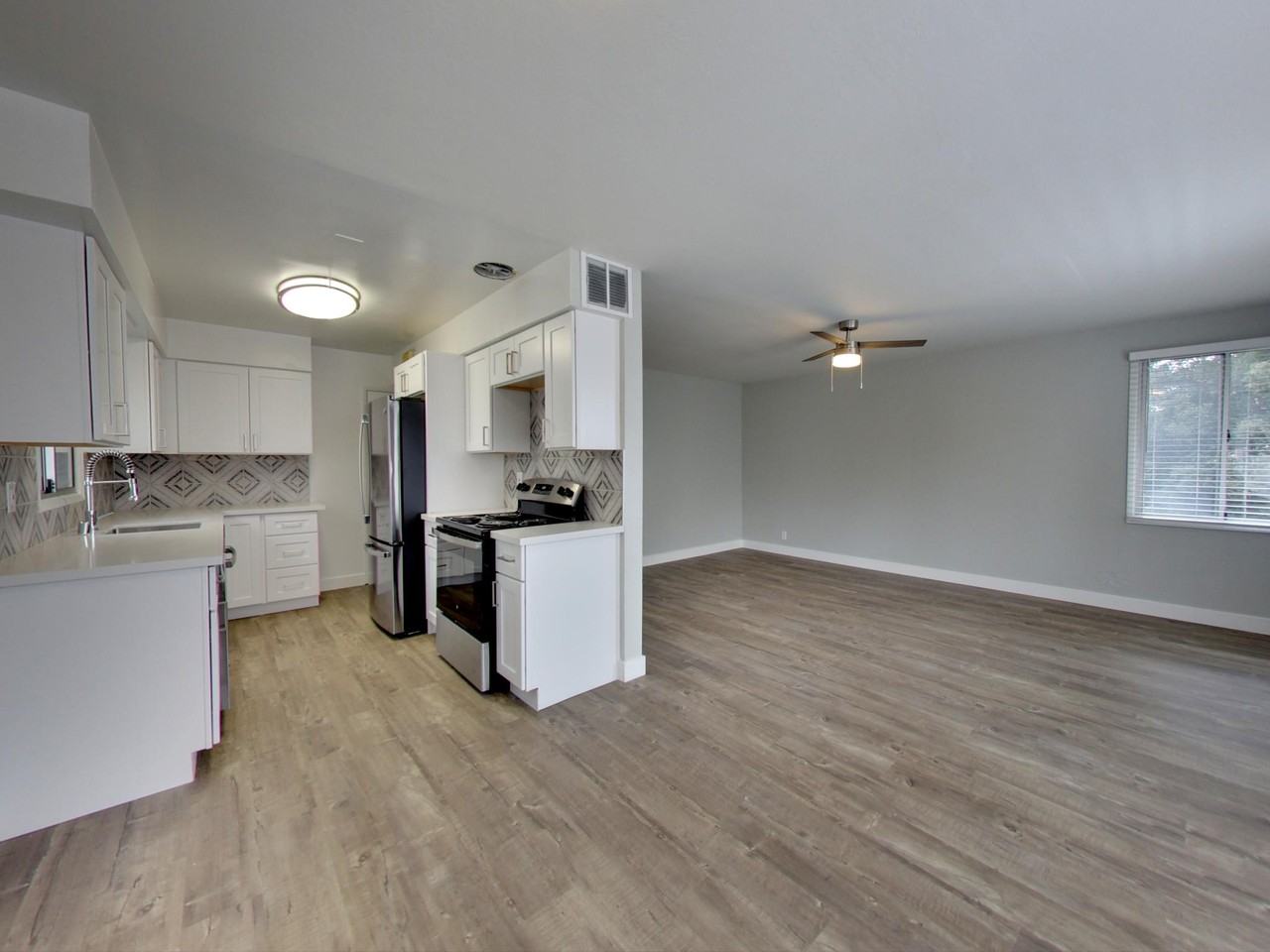 311 Lester Ave #12 - Photo 6 of 28