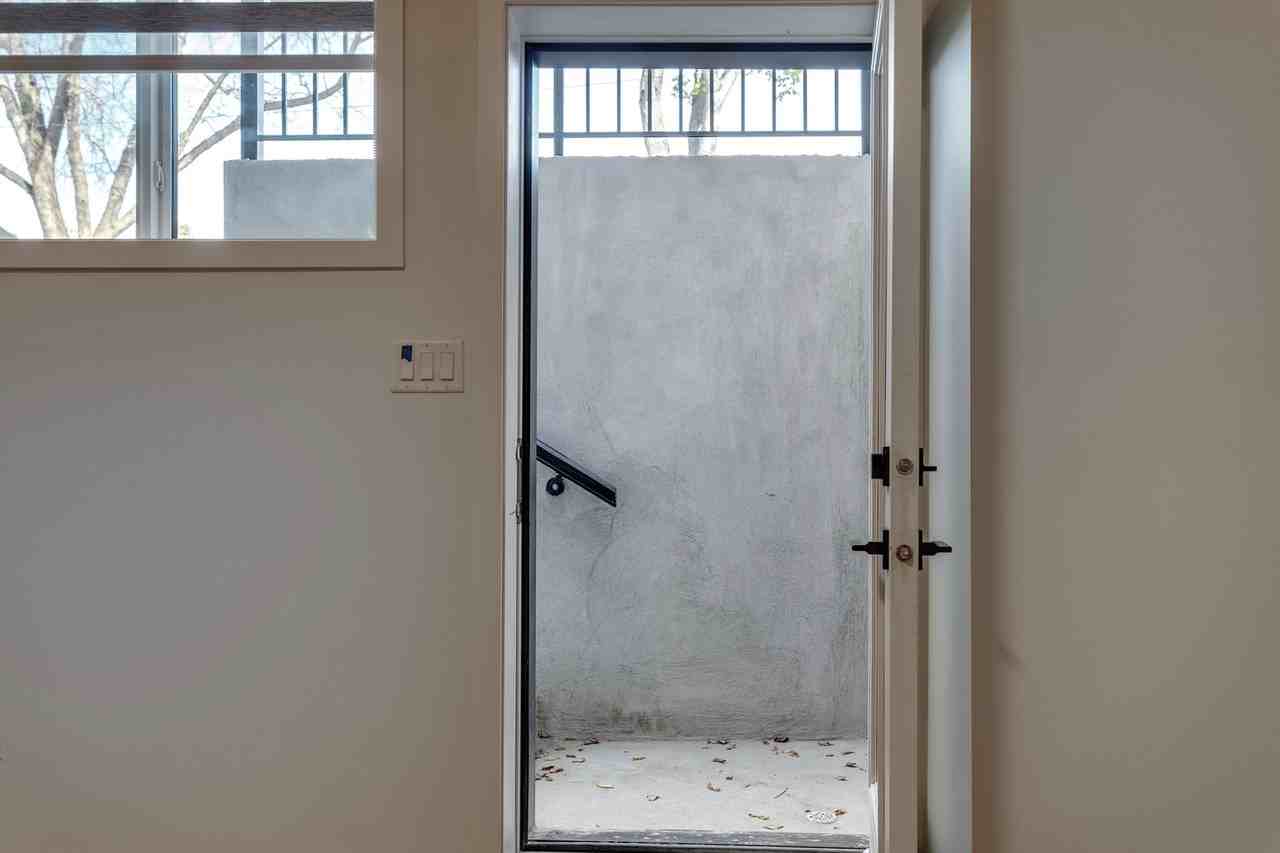 11713 131 Ave Nw #11713BS - Photo 6 of 16