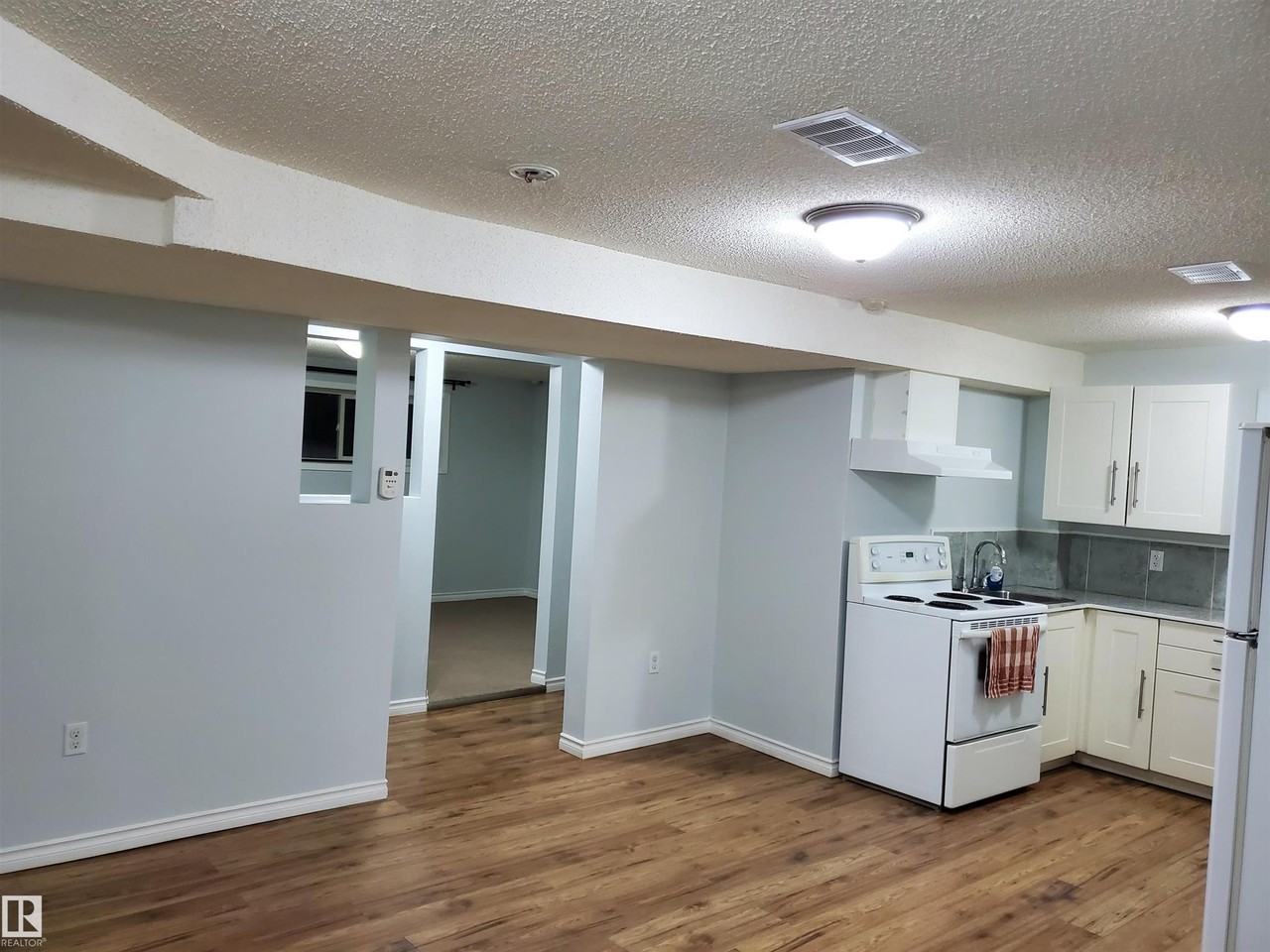 12905 72 St Nw Bsmt - Photo 5 of 10