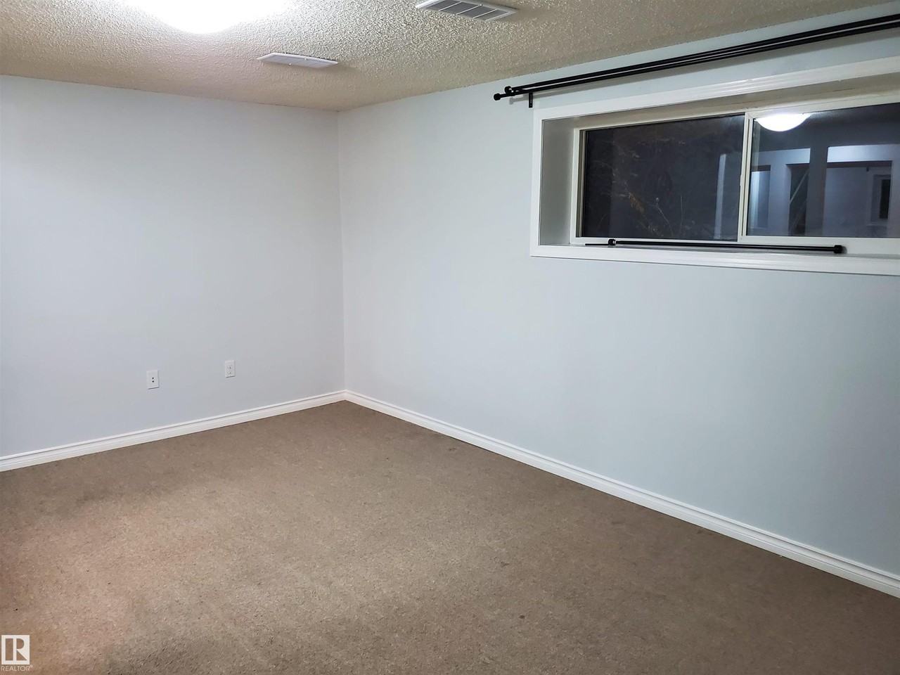 12905 72 St Nw Bsmt - Photo 6 of 10