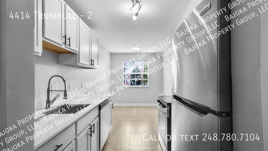 4414 Trumbull St #2 - Photo 4 of 27