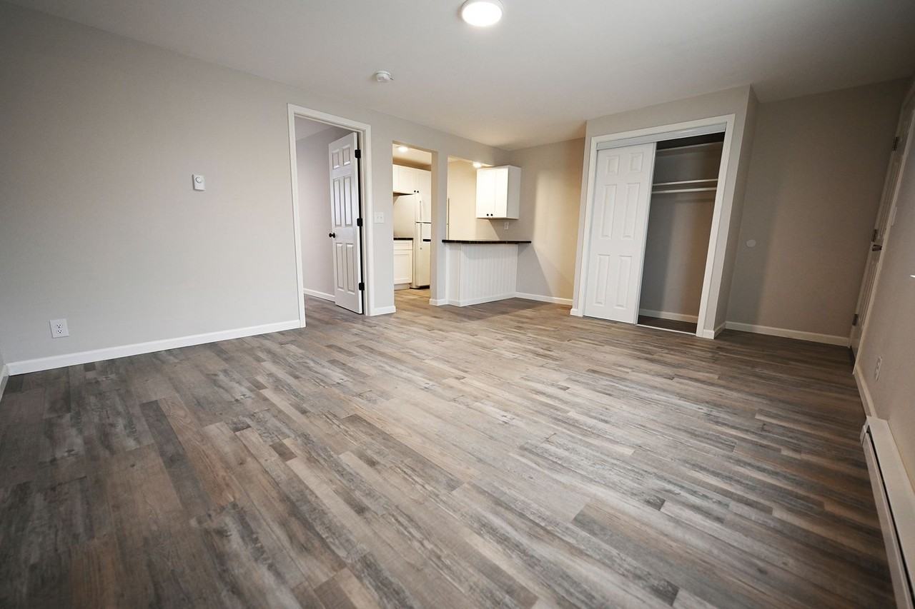 227 Hillside Cir #5 - Photo 7 of 16