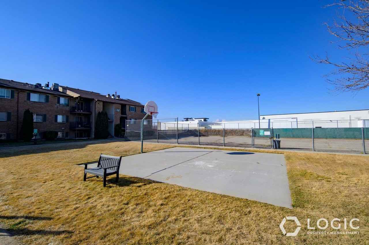 4128 S Oak Meadows Dr #30 - Photo 3 of 23