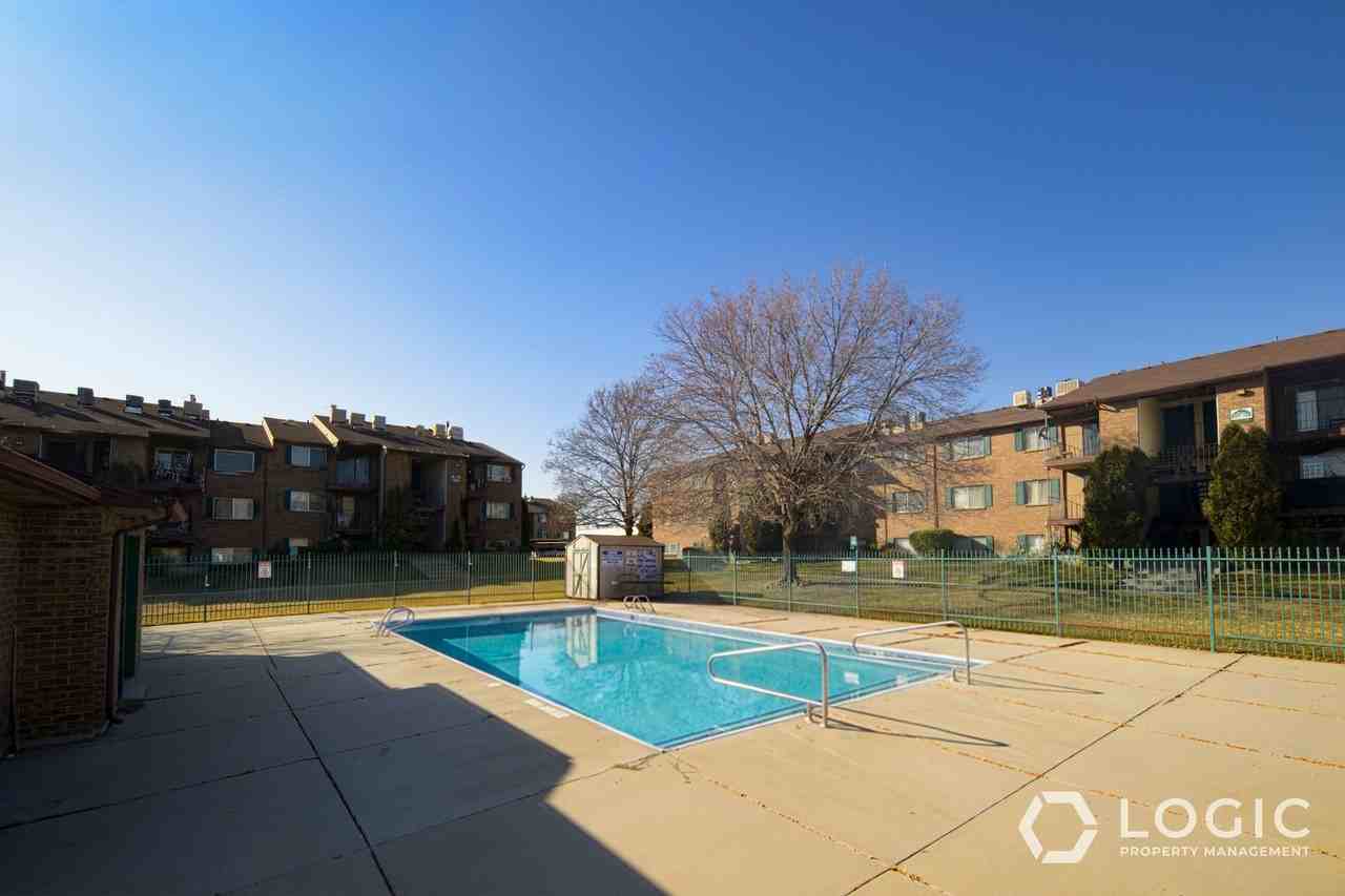 4128 S Oak Meadows Dr #30 - Photo 5 of 23