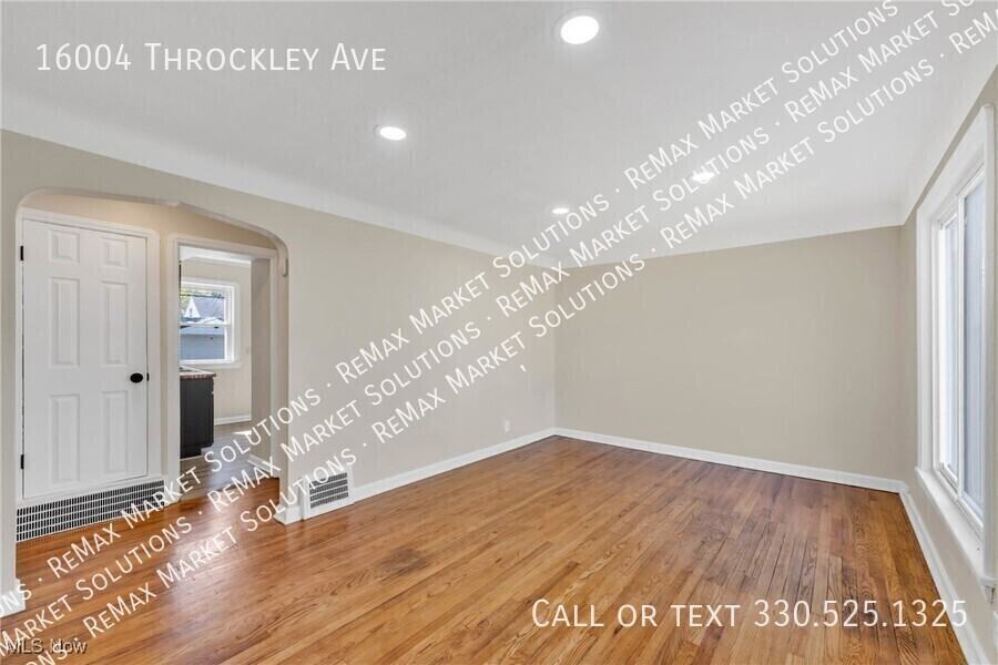 16004 Throckley Ave - Photo 6 of 24