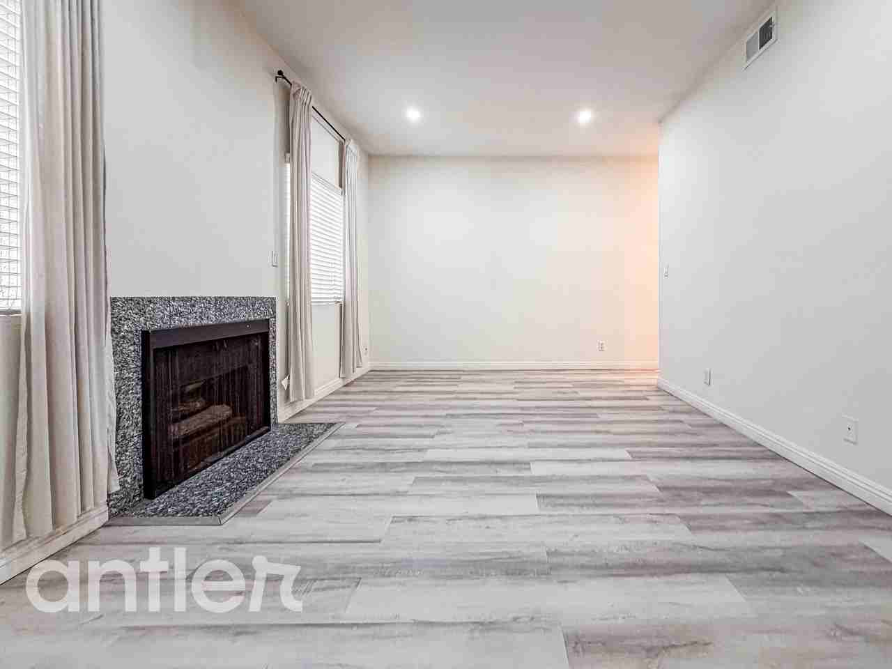 11933 Goshen Ave #103