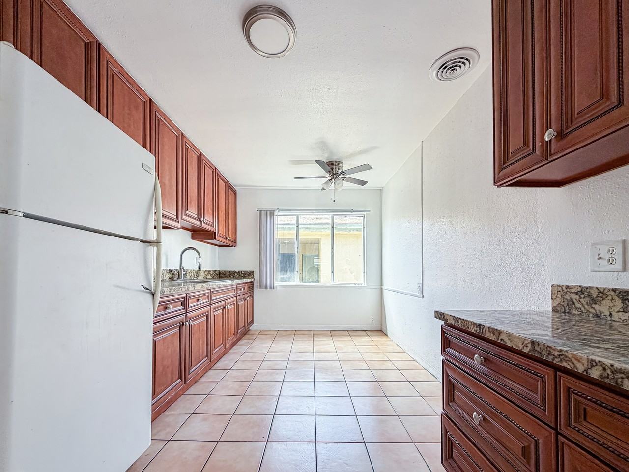 4024 Palmwood Dr #2 - Photo 4 of 28