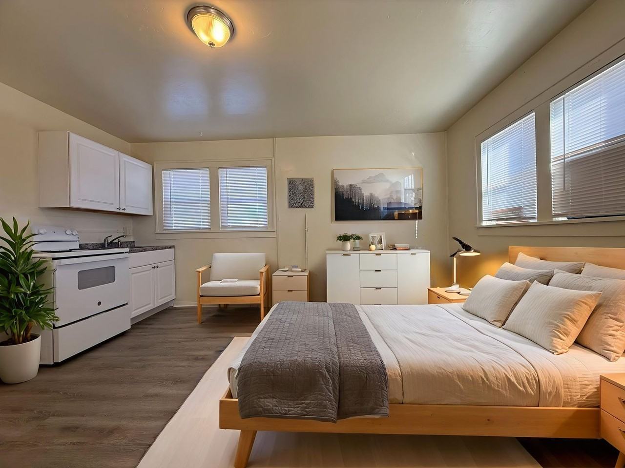 626 E Hills Rd #626 - Photo 2 of 8