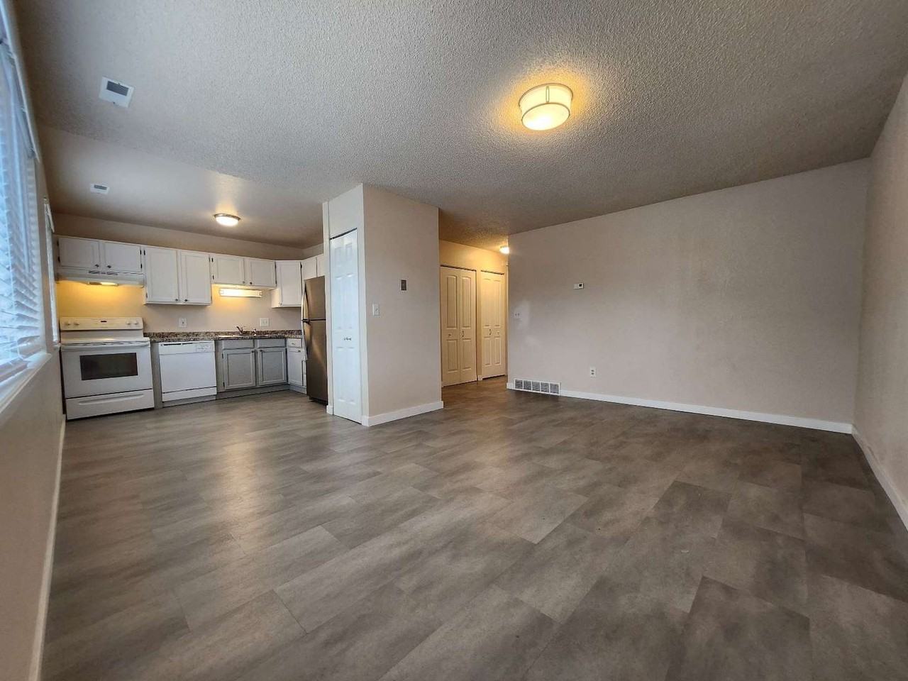 3475 Cochran Dr #A - Photo 3 of 15