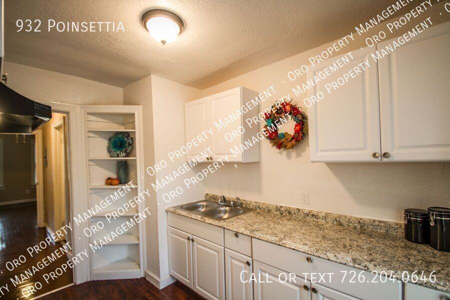 932 Poinsettia - Photo 5 of 20