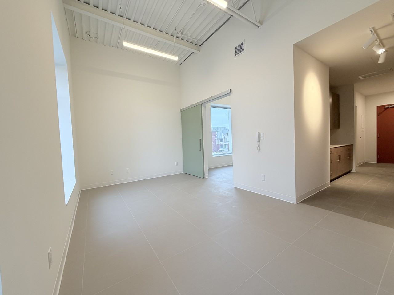 1106 Ouellette Ave #101 - Photo 2 of 9