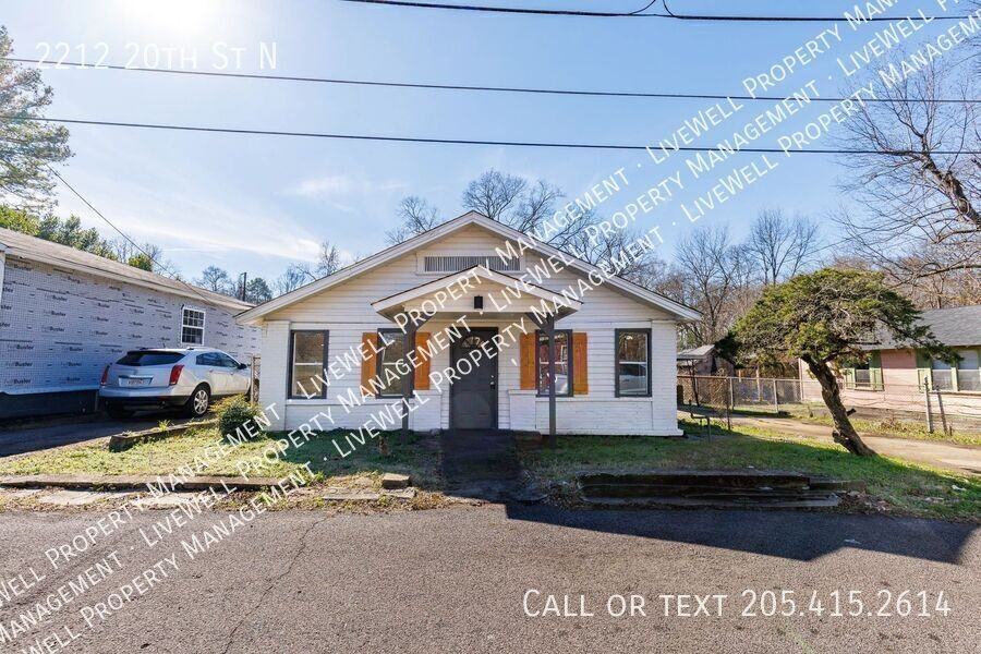 2212 20th St N - Photo 2 of 19