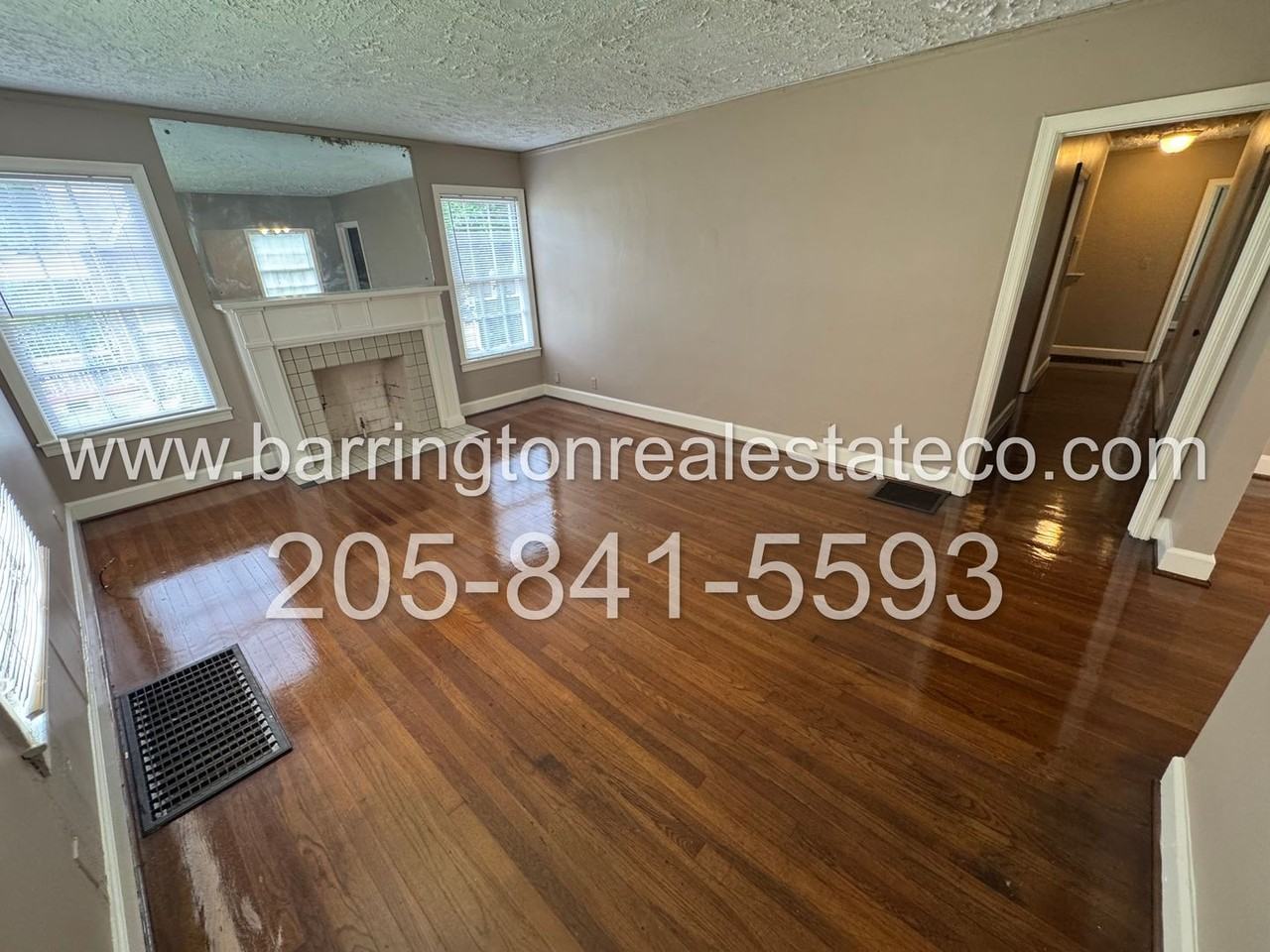 915 6th St W - Photo 2 of 6