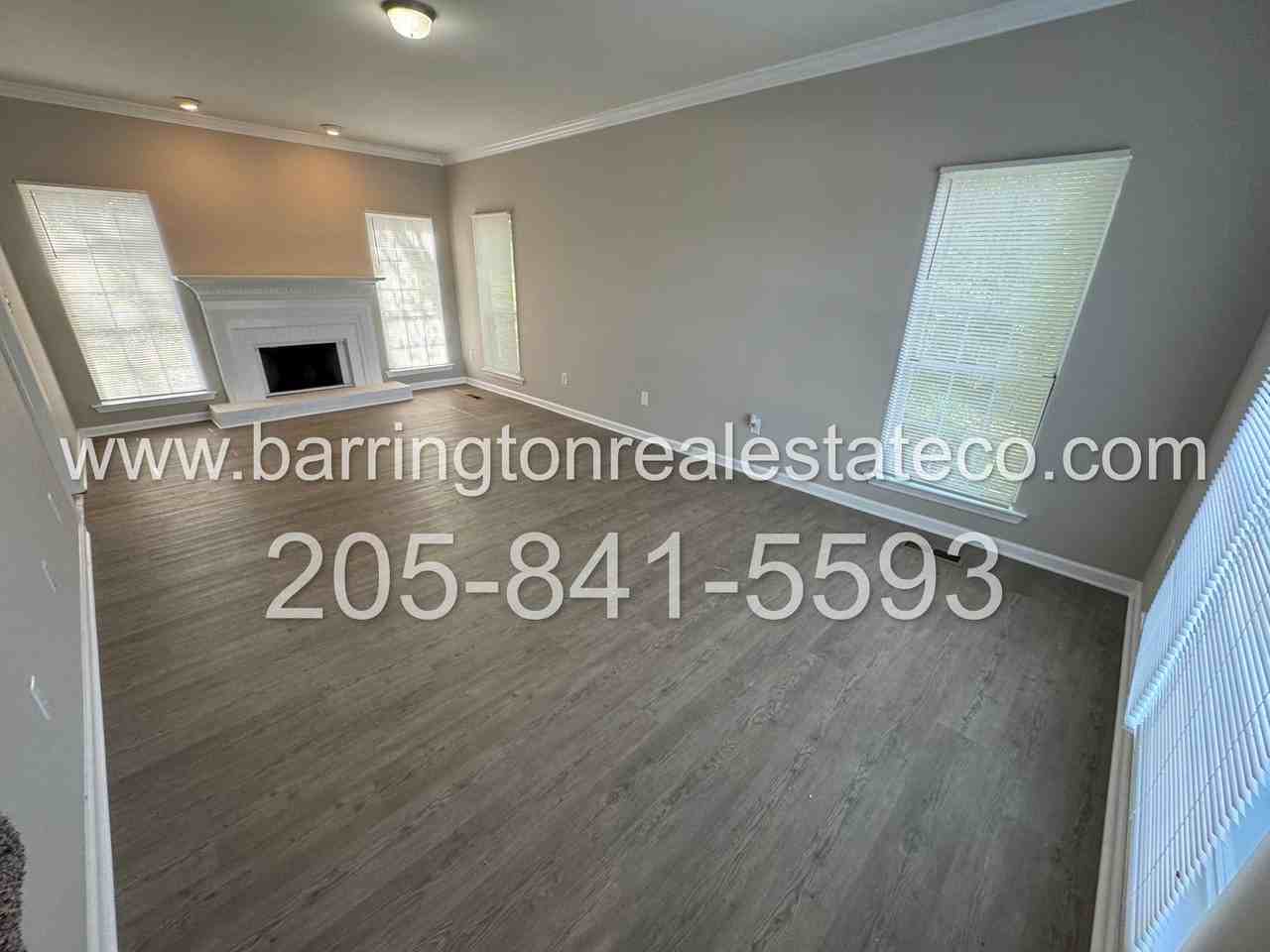 4451 Englewood Rd - Photo 7 of 11