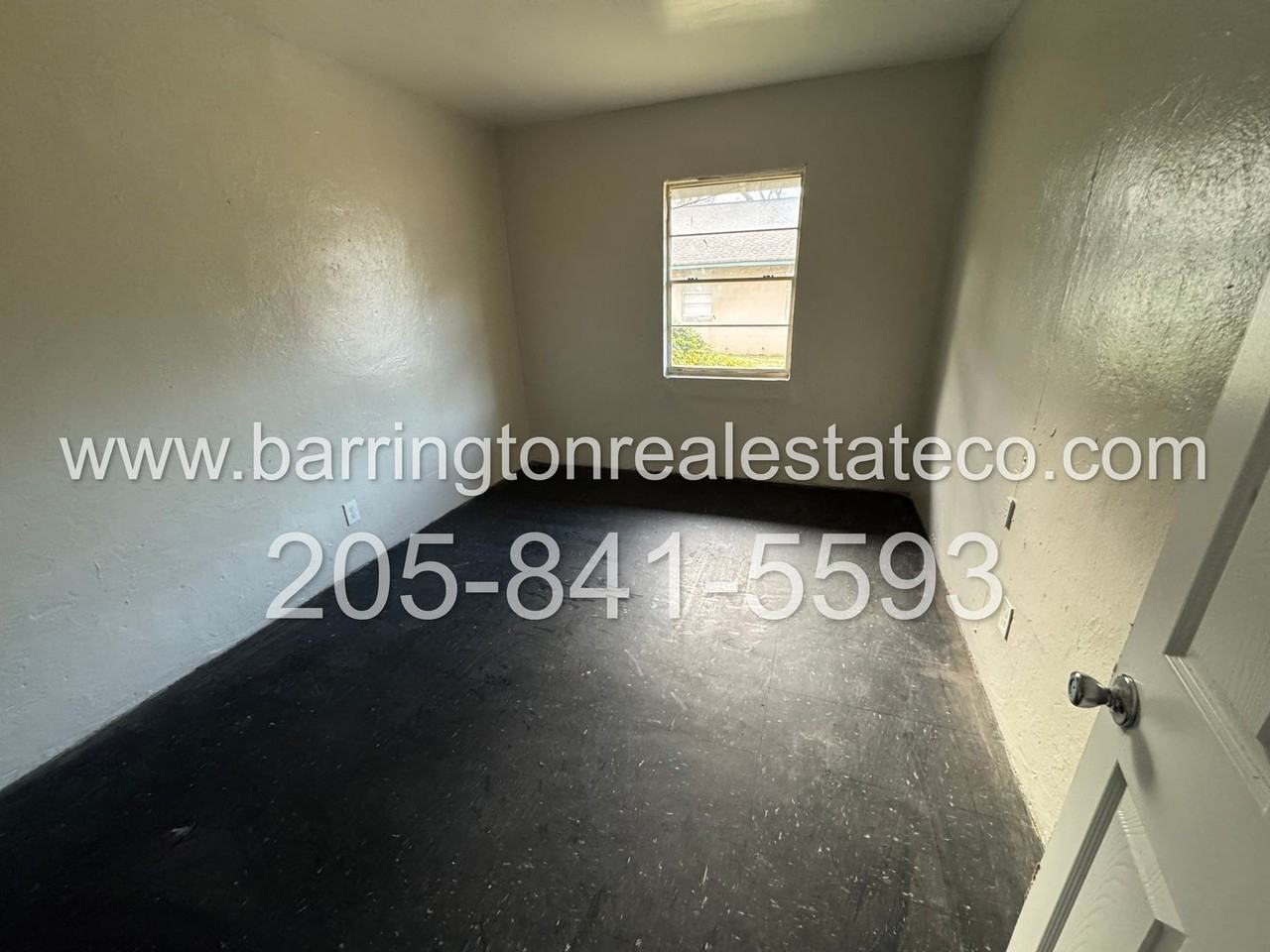 341 Iota Ave S #A - Photo 4 of 6